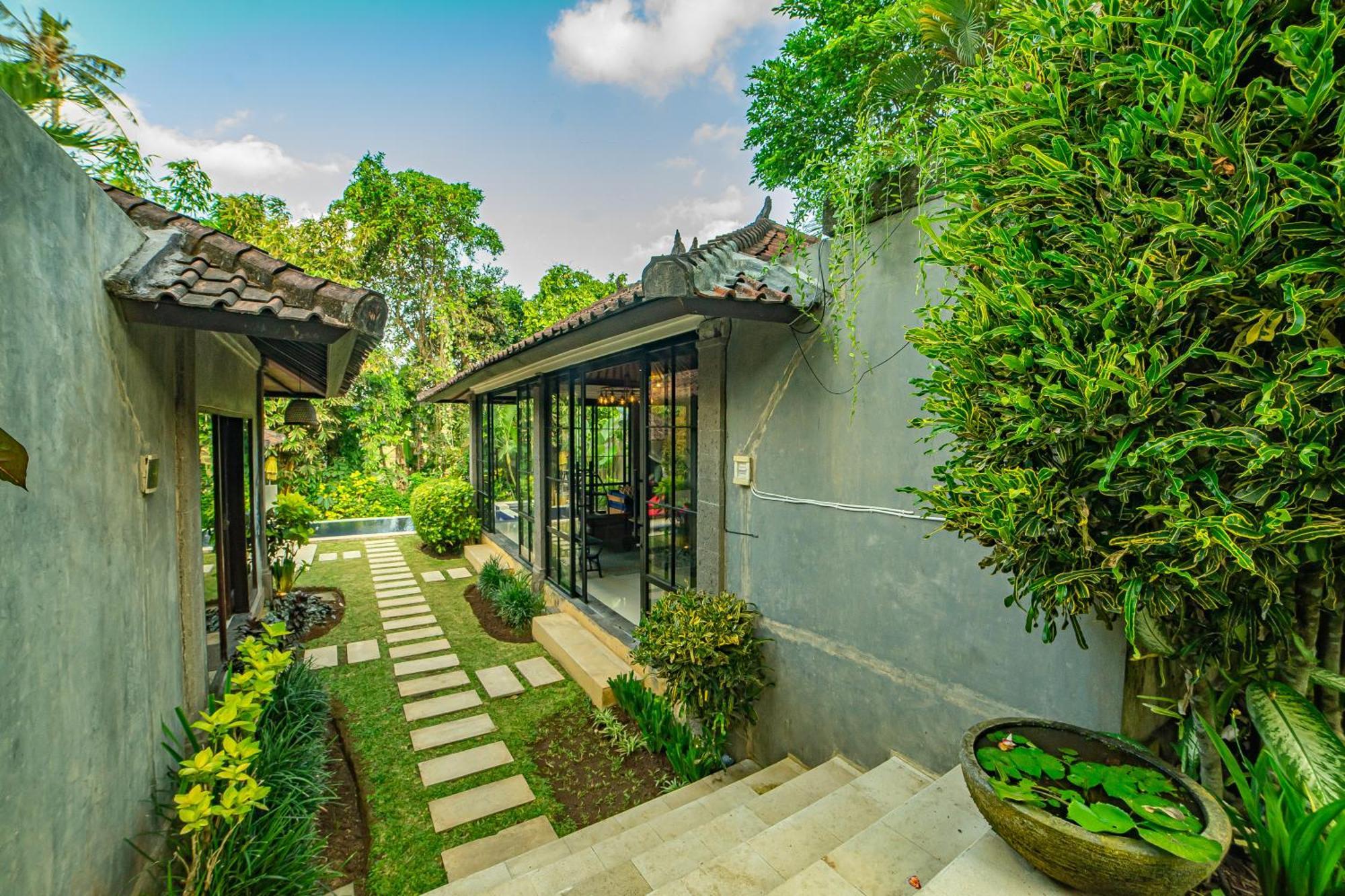 Villa Elysium Fields - Rustic Meets Industrial Chic Design Canggu  Exterior photo