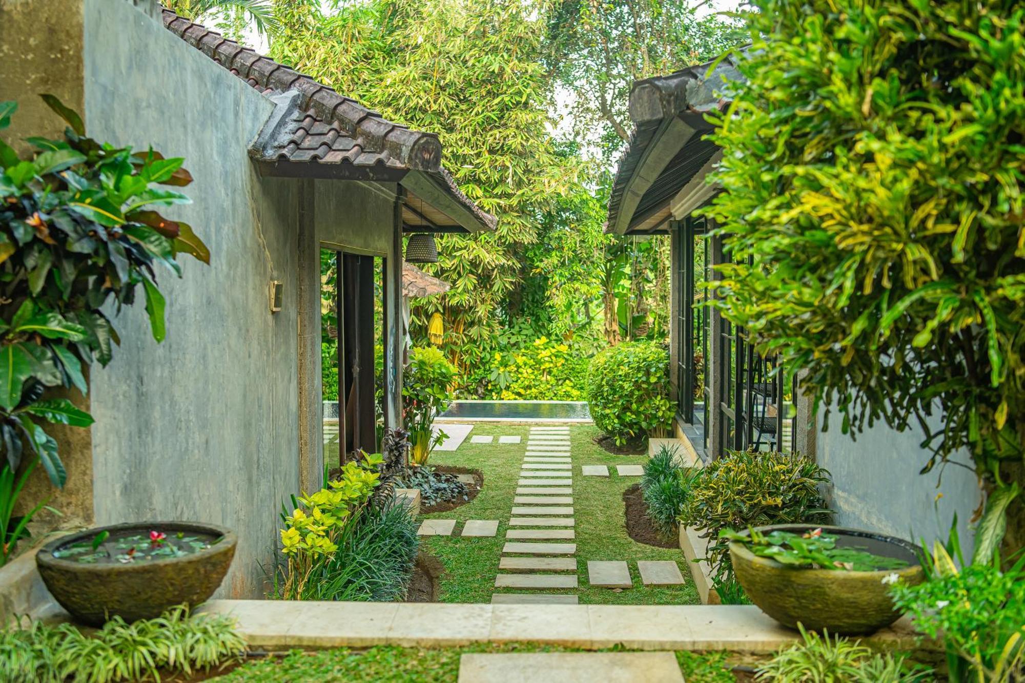 Villa Elysium Fields - Rustic Meets Industrial Chic Design Canggu  Exterior photo